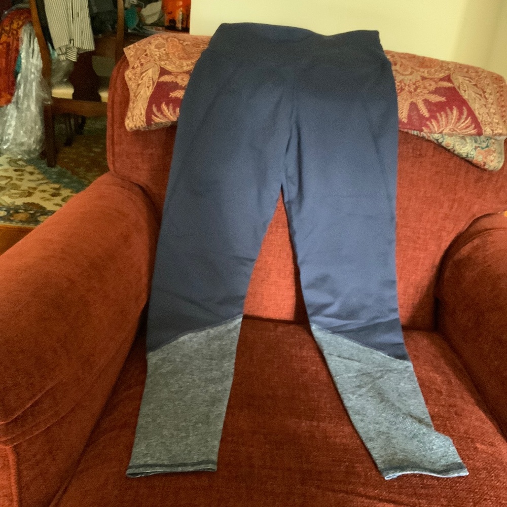 Women’s Splendid Athletic Legging Pants, Size S.